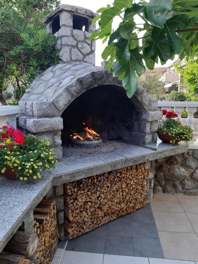 Apartmani Jozefina Omišalj المظهر الخارجي الصورة