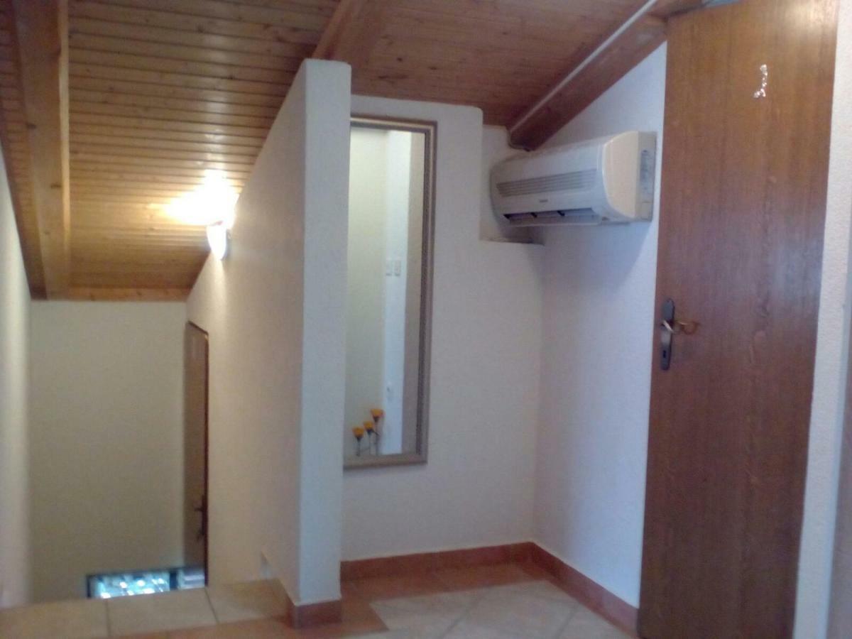 Apartmani Jozefina Omišalj المظهر الخارجي الصورة